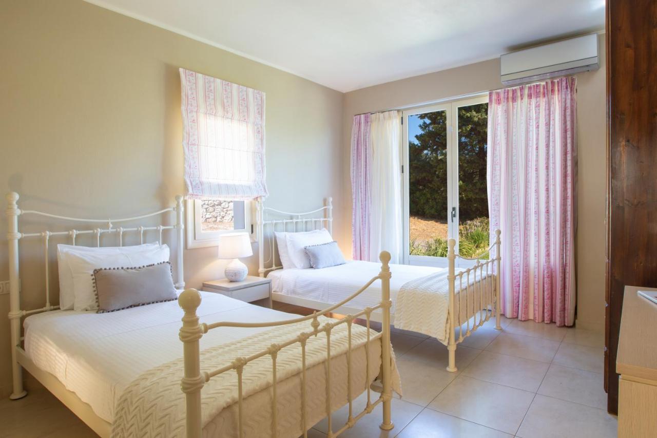 Ionian Luxury Villas Нікіана Екстер'єр фото