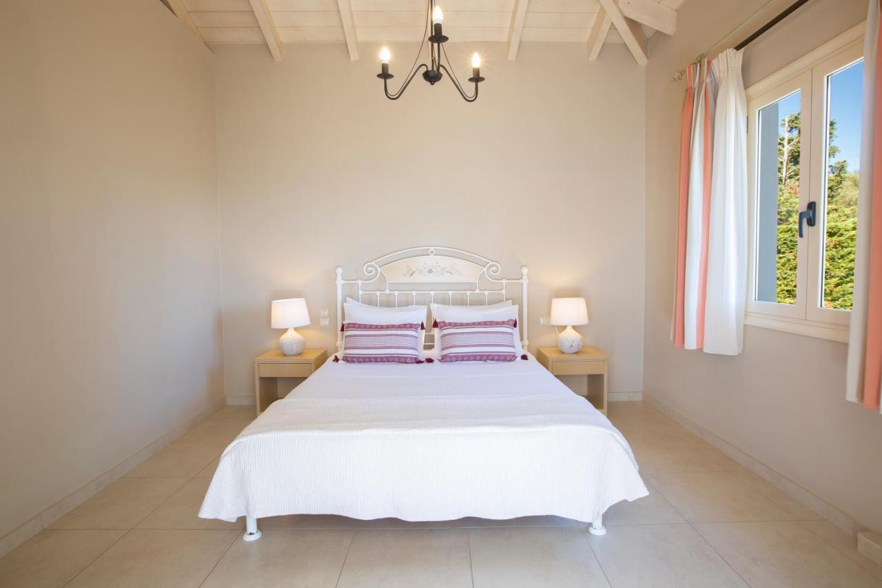 Ionian Luxury Villas Нікіана Екстер'єр фото